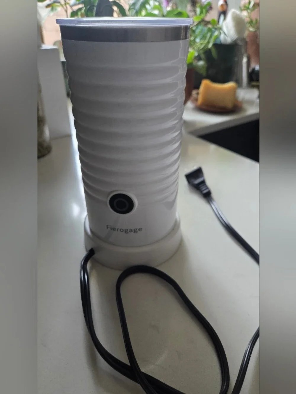 Fierogage White Electric Milk Frother with Removable Base